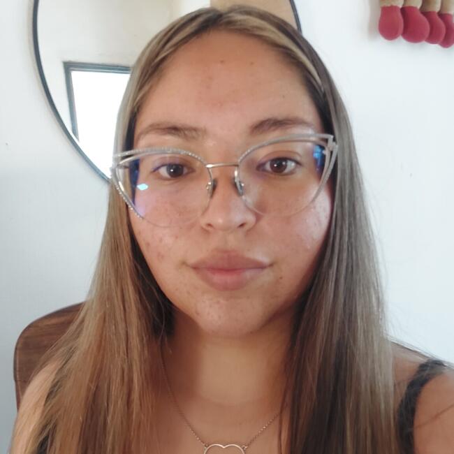 Niñera en General Fernández Oro: Nahiara