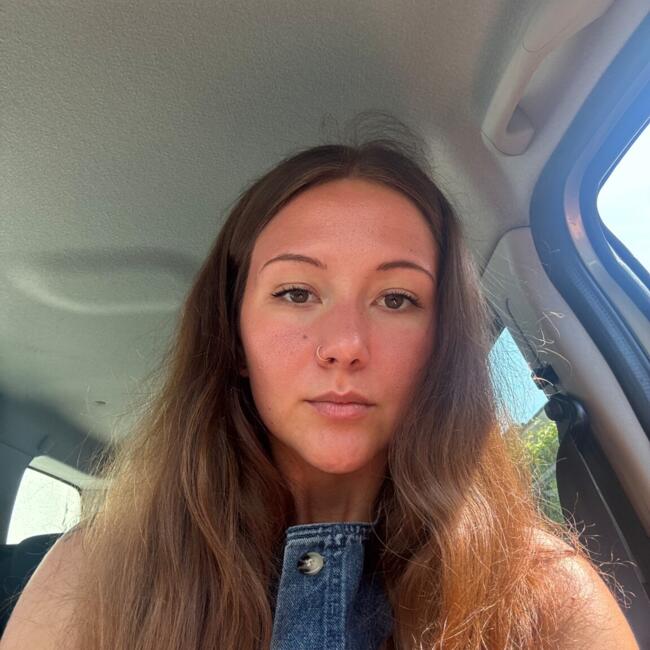 Babysitter in Saint-Germain-en-Laye: Chloe