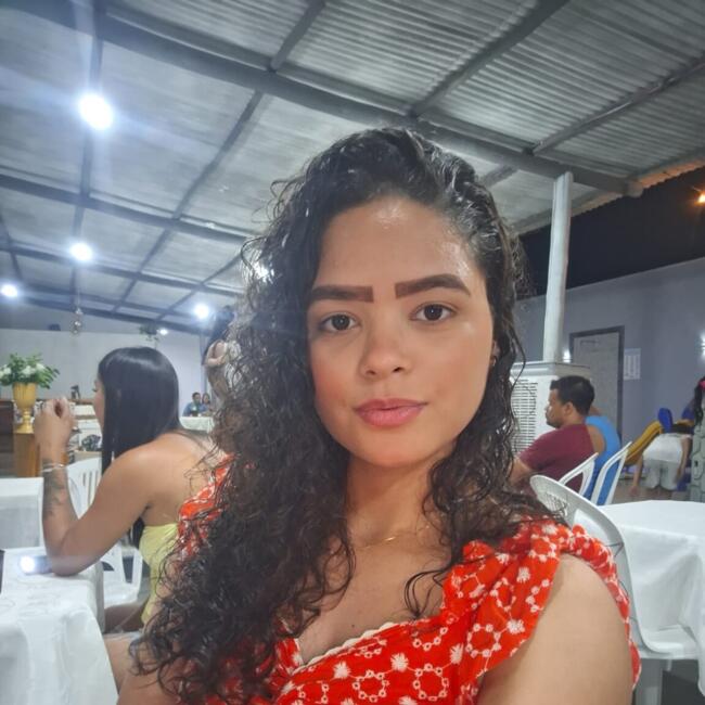 Babysitter in São Paulo (São Paulo): Larissa