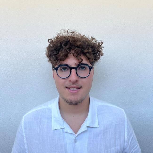 Babysitter in Sainte-Honorine-du-Fay: LOUIS