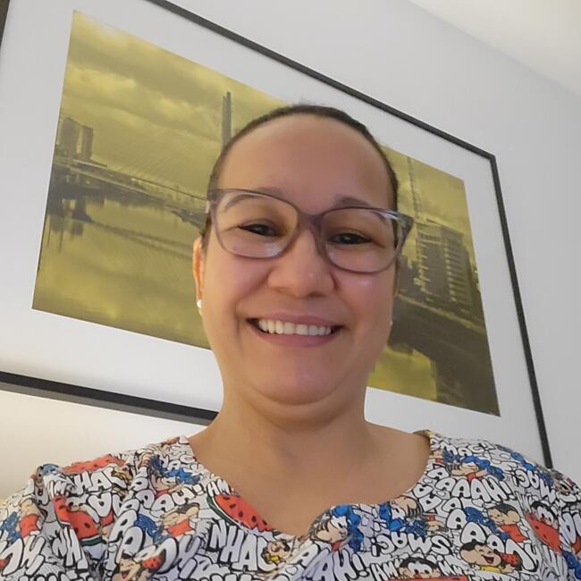 Babysitter in Londrina: Elisangela gonçalves