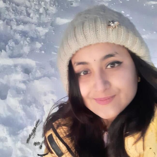 Trabalho de babysitting em Seixal: Sumitra