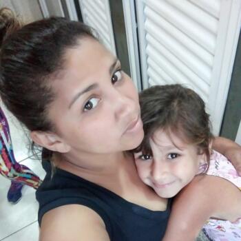 Babysitter in Itaquaquecetuba: Bianca