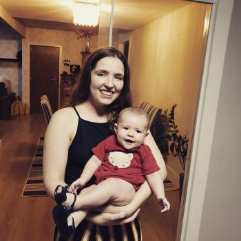 Babysitting job Maringá: babysitting job Monike