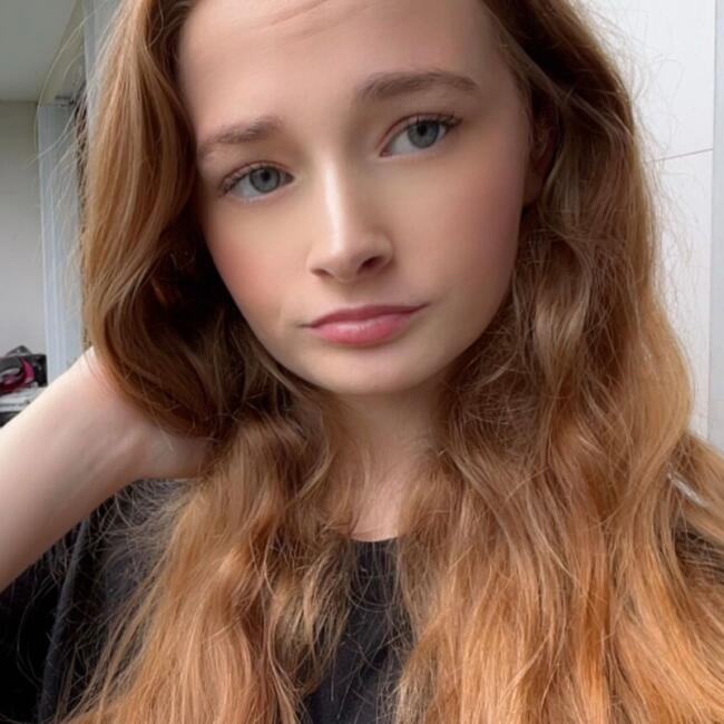 Babysitter in Le Blanc-Mesnil: Chloe