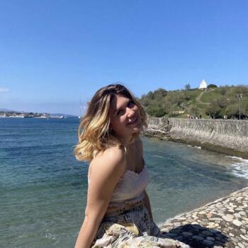 Baby-sitter in Pessac: Louanne