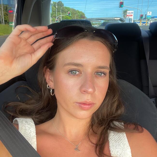 オークランド のベビーシッター: Gracie