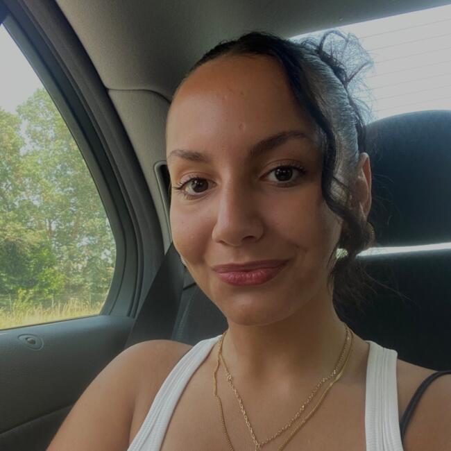 Babysitter in Pessac: Isabelle