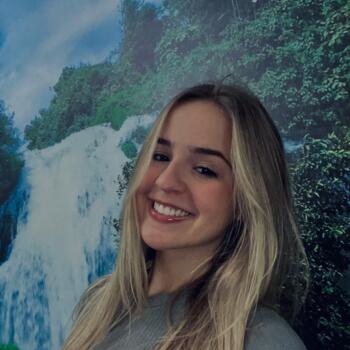 Babysitter in Ribeirão Preto: Gabi Horta