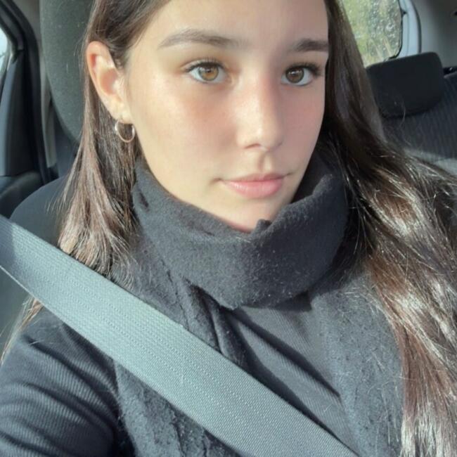 Babysitter in Port Elizabeth: Simone