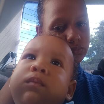 Emprego de babá em São Paulo: emprego de babá Elida