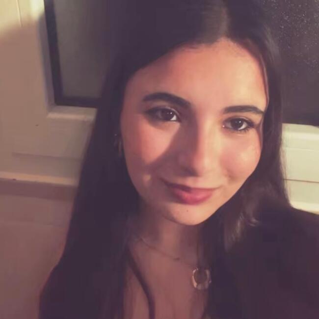 Babysitter em Coimbra: Irene