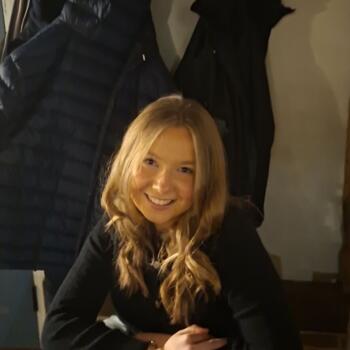 Babysitter in Stowmarket: Sophie