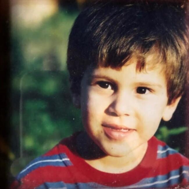 Babysitter in Byron Bay: Manuel Geronimo