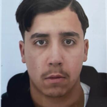 Babysitter in Givors: Adam