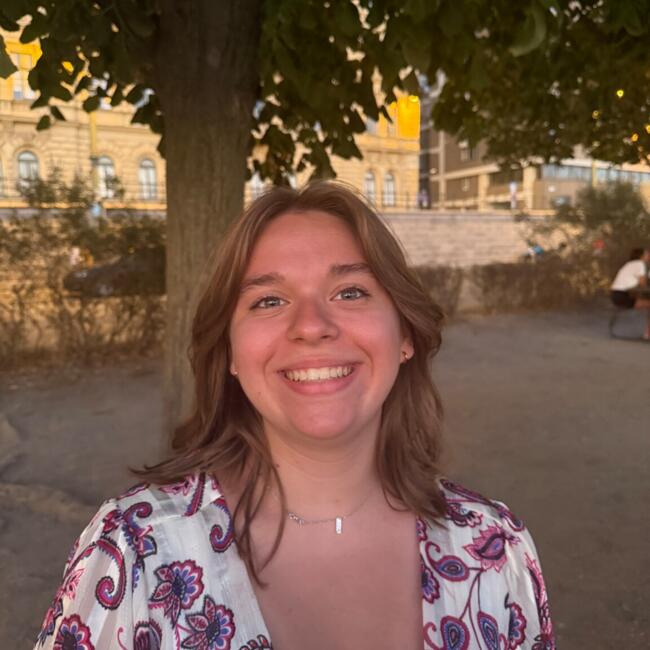 Babysitter in Lille: Angeline