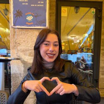 Baby-sitter Saint-Genouph: Louna