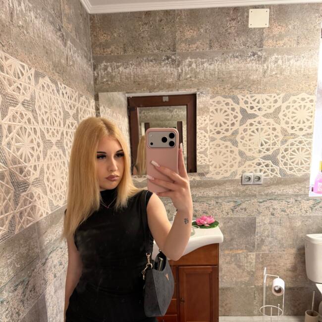 Babysitter in Oradea: Adelina Cristina