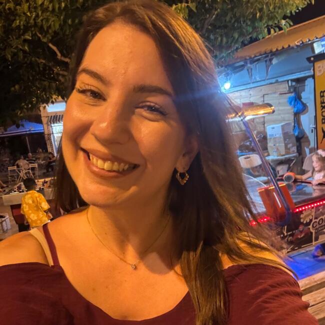 Δουλειά για babysitter στην περιοχή Αιγάλεω: Βικη