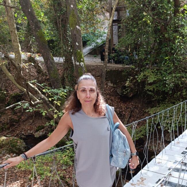 Babysitter in Korydallos: Χρυσανθη Λεουτσακου