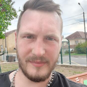 Nanny job in Argenton-sur-Creuse: babysitting job Yohan