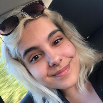 Niñera en Chapelle-lez-Herlaimont: Manon