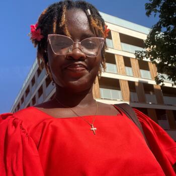 Babysitter in Rueil-Malmaison: Shirley