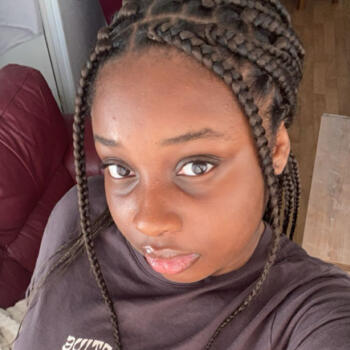 Babysitter in Sarcelles: Lea