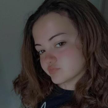 Babysitter in Étain: Camille