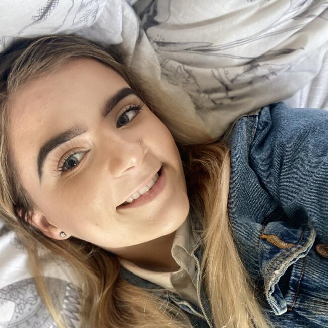 Babysitter in Galway: Katie