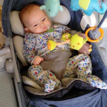 Família Oeiras: Trabalho de babysitting Vânia