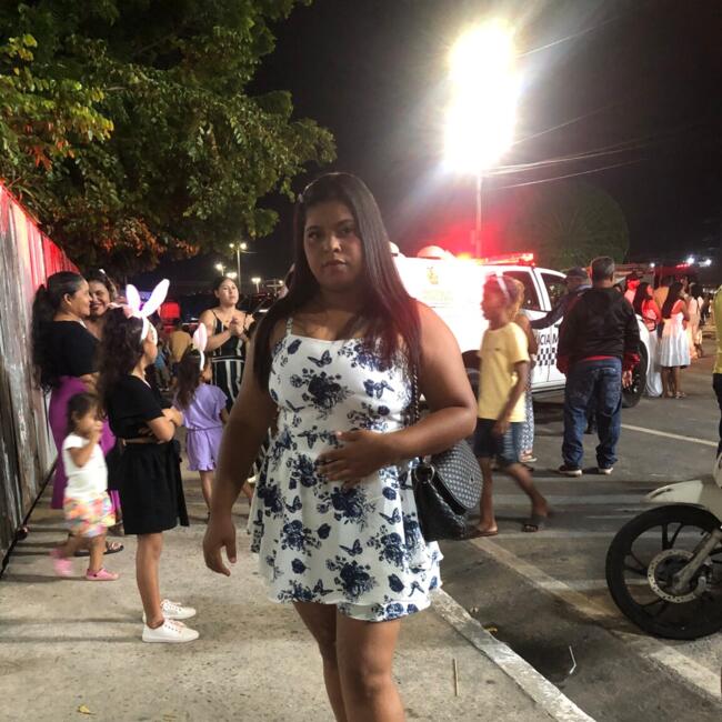 Babá em Manaus: Elizandra