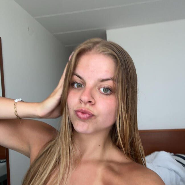 Babysitter in Namür: Elodie