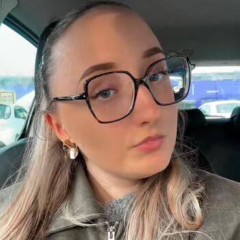Babysitter in Barr: Clara