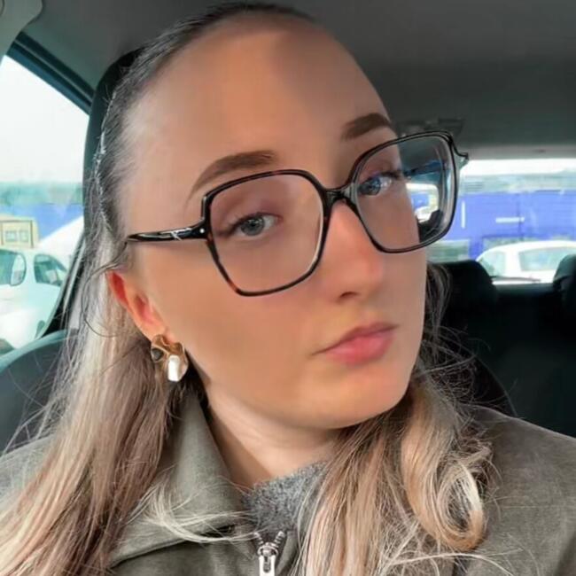Babysitter in Barr: Clara