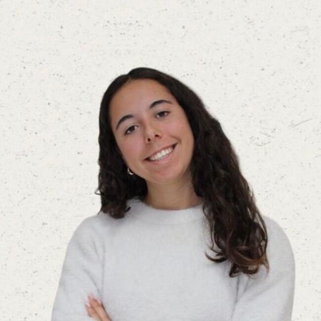 Babysitter in Covilha: Francisca