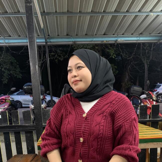 Babysitter in Puchong Batu Dua Belas: Nur