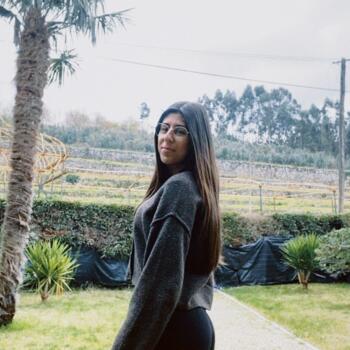 Babysitter em Vila Nova de Gaia: Maria