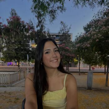 Babysitter in Badalona: Ainhoa