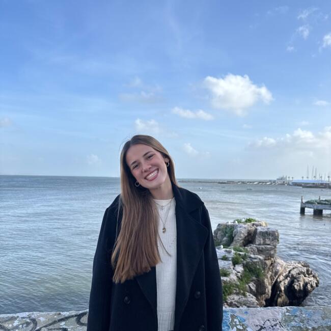 Babysitter in Oeiras: Carolina