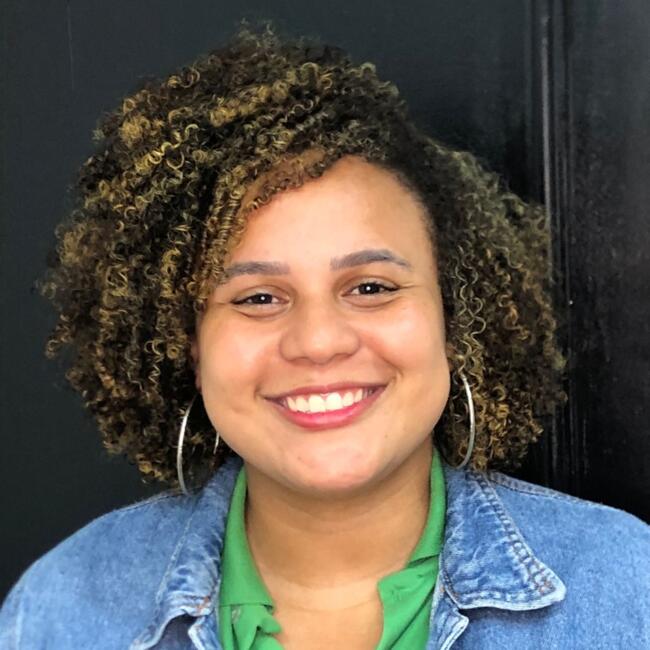 Babysitter in São Vicente: Stefani