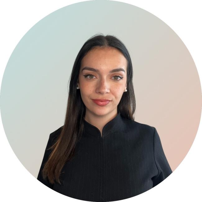 Babysitter in Paulhan: Chloé