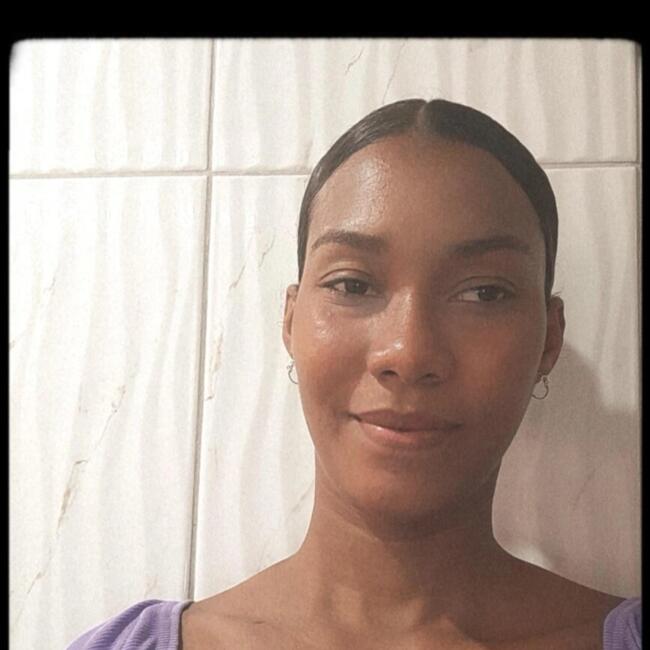 Babysitter in Paço do Lumiar (Raposa): Mayza