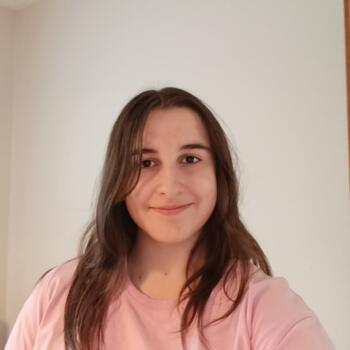 Babysitter in Saint-Pée-sur-Nivelle: Jone