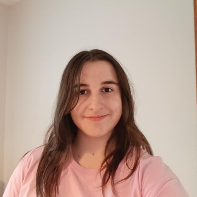 Babysitter in Saint-Pée-sur-Nivelle: Jone