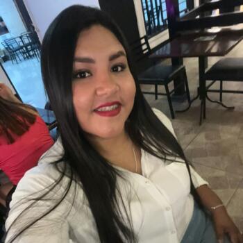 Canguro en Zaragoza: Luzalcira Maria