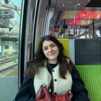 Babysitter Paris: Augustine