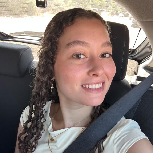 בייביסיטר ב- ‏נהריה: Sheli