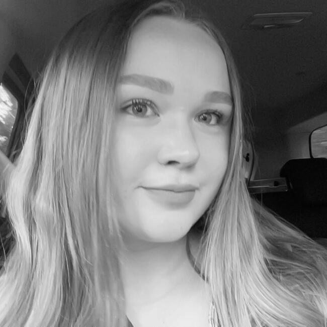 Babysitter in Cavan: Caroline