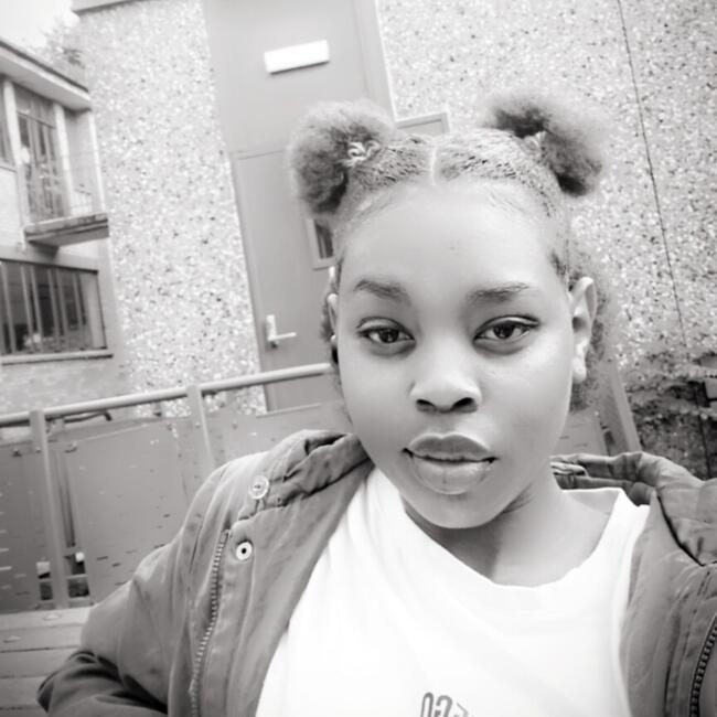 Nanny in Edgware: Nicole